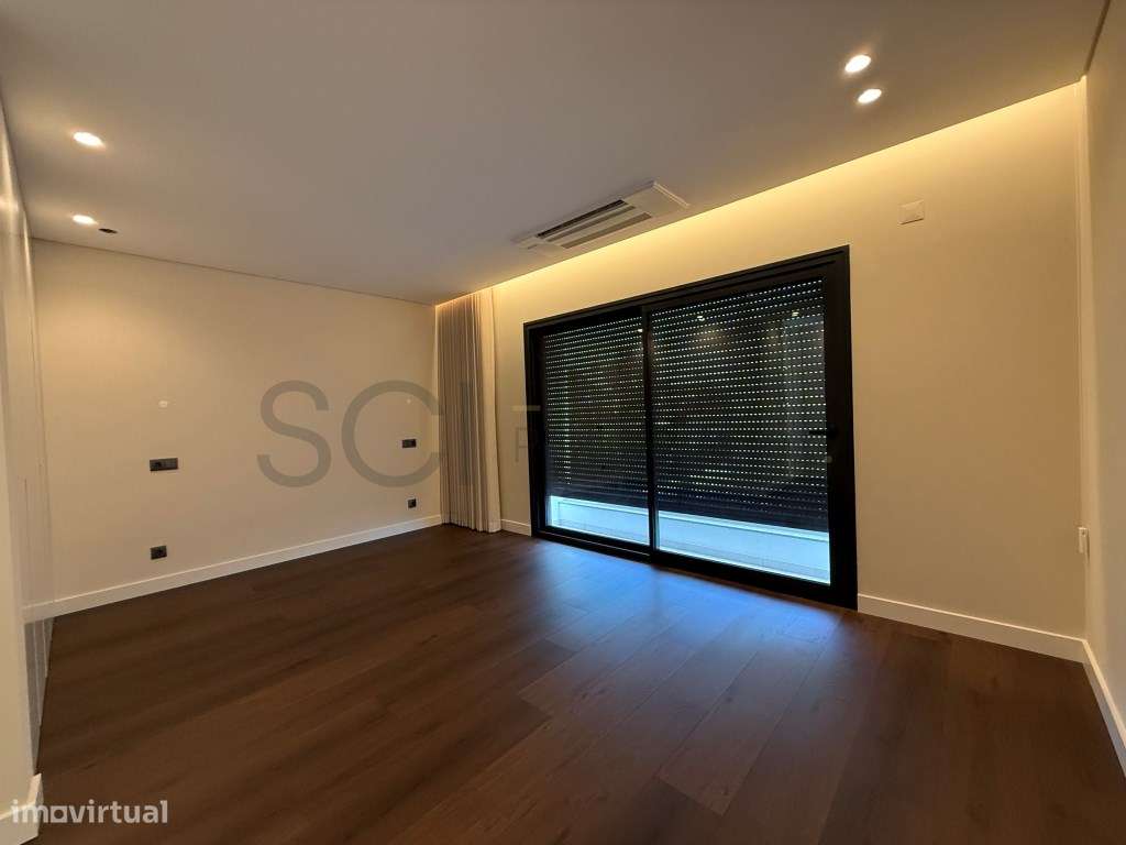 Moradia T4 Luxo Isolada | Belverde | Piscina | Garagem-23