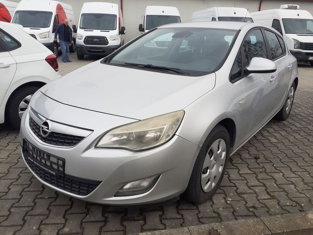 Opel Astra J [2009 - 2018] 1.7 CDTI 2010