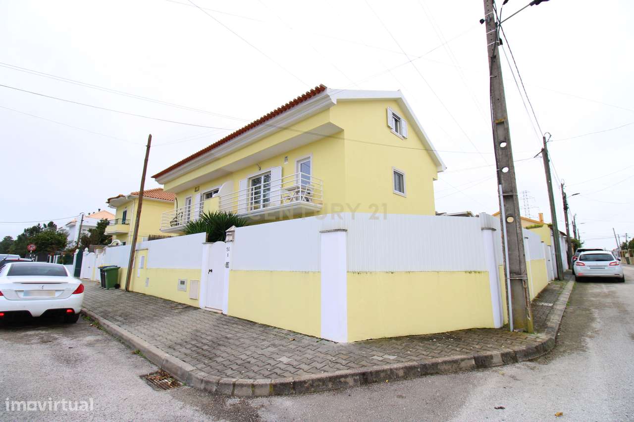 Moradia, Fernão Ferro, Seixal, com 3 Quartos-51