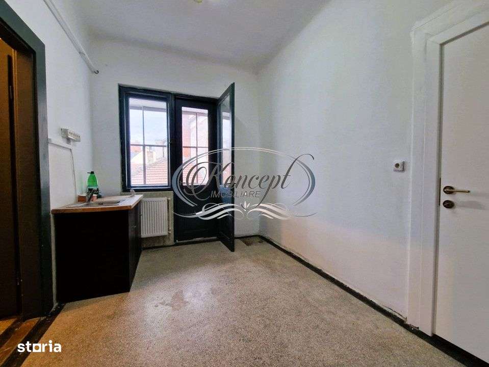 Apartament central cu farmec istoric pe Bulevardul Eroilor-8