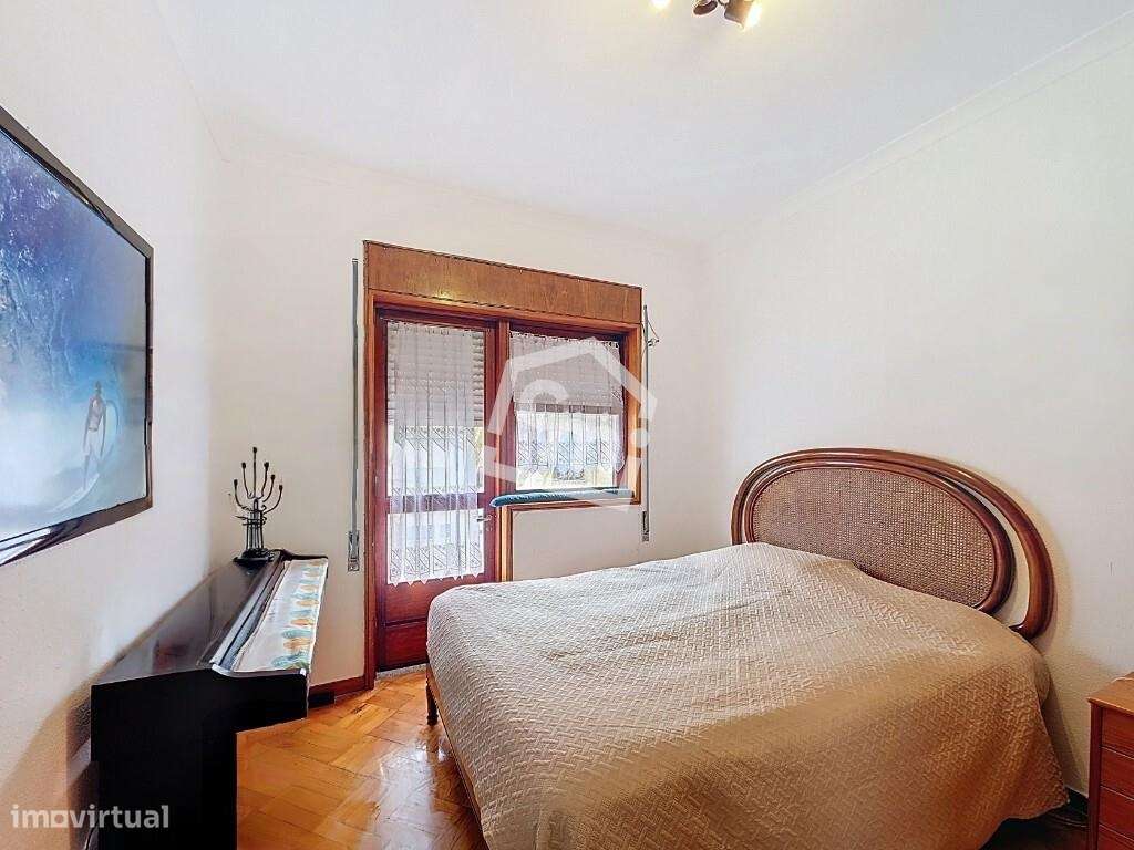 T4 com Garagem Box | 3 Frentes | 4 Varandas | Matosinhos Sul-21