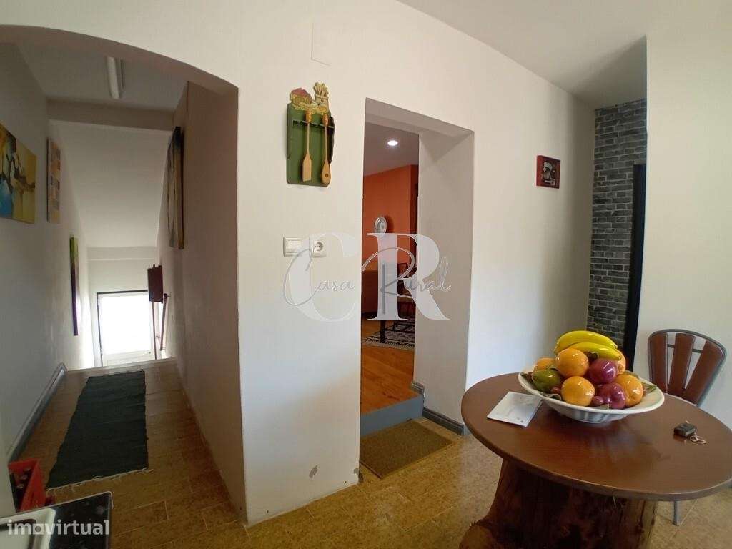 Moradia de 2 pisos renovada no centro da vila em Figueiró dos Vinhos - Grande imagem: 2/25