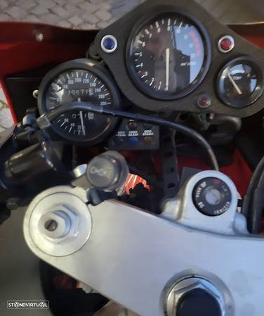 Honda CBR 900 RR - 6