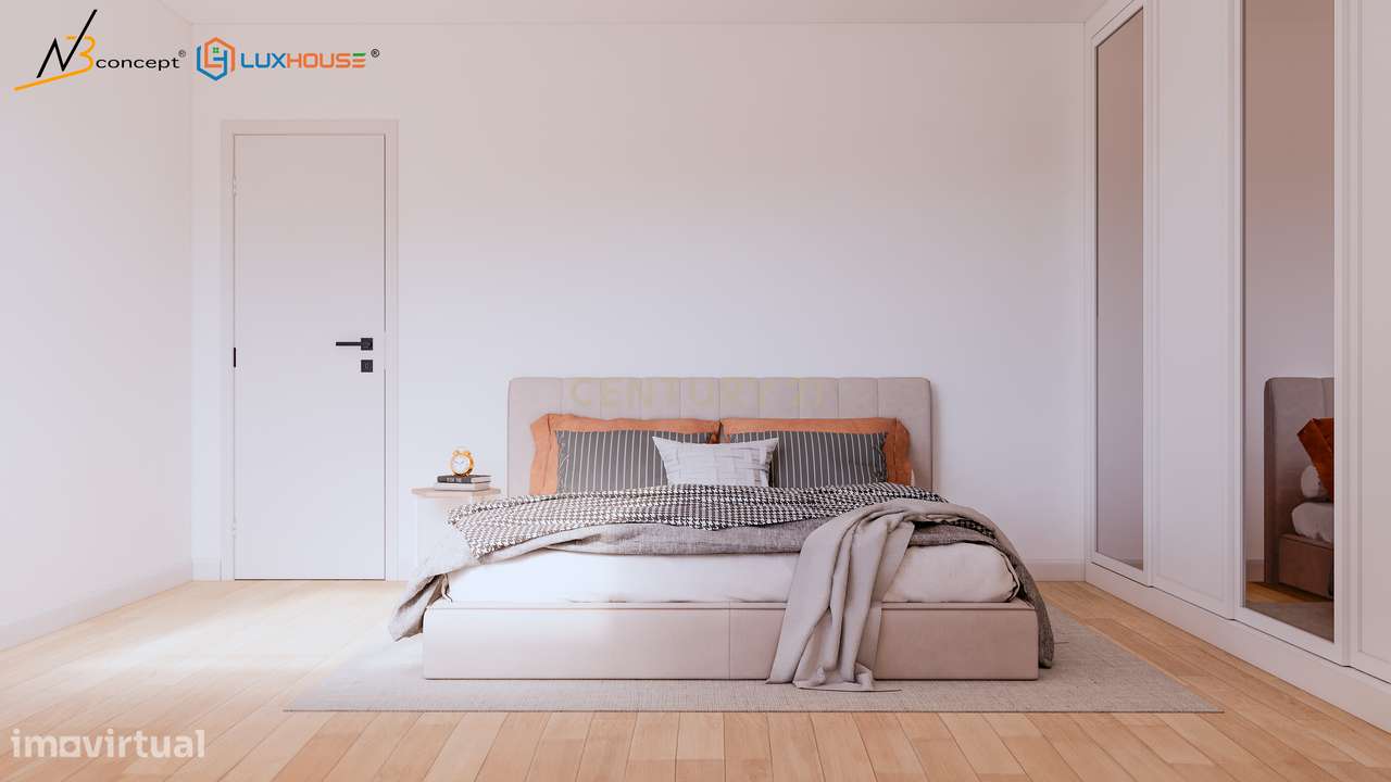 Moradia T4 em banda  com Piscina, Fernão Ferro-15