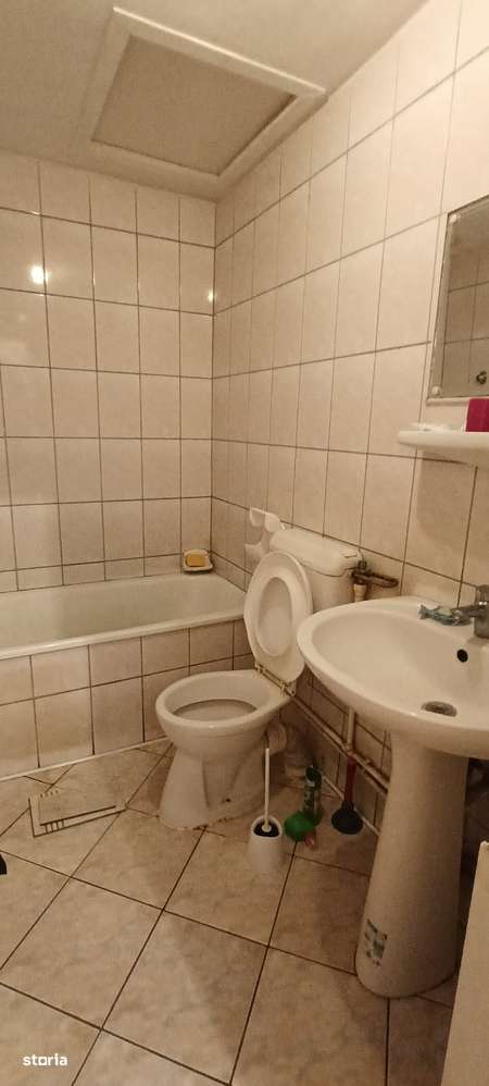 Casă/curte/garaj/Escalei-9