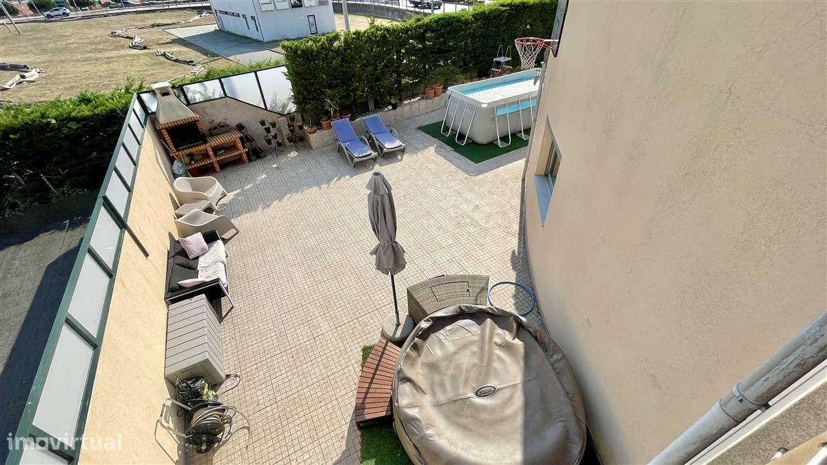 Moradia T4-Póvoa de Varzim-Centro-Acessos-2 Garagens Fechadas-23