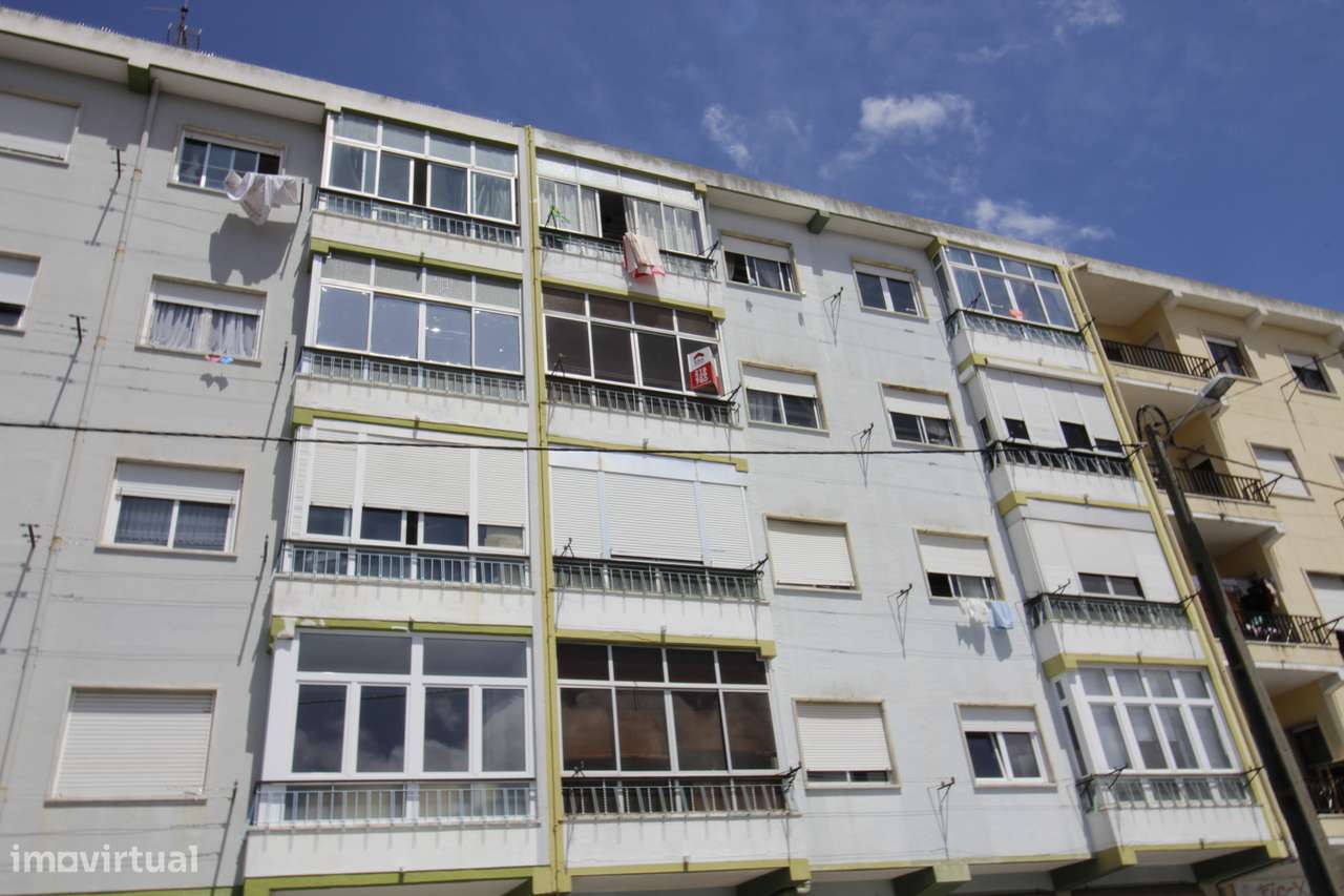 Apartamento T2 em Algueirão-13