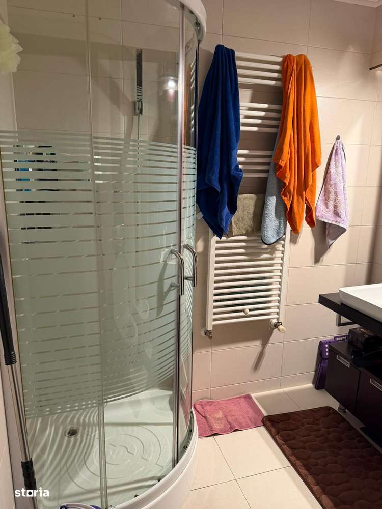 Apartament 4 camere 90 mp, etajul 3 - zona centrala-14