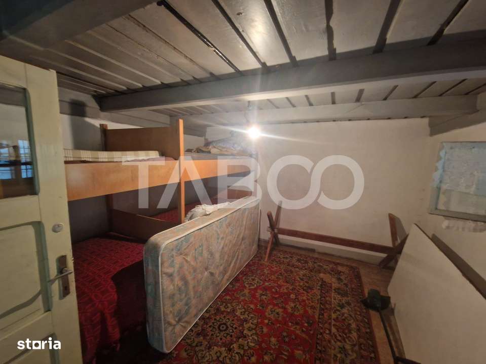 Teren intravilan imprejmuit 1915 mp  PUZ aprobat utilitati in Tocile - Imagine principală: 4/5