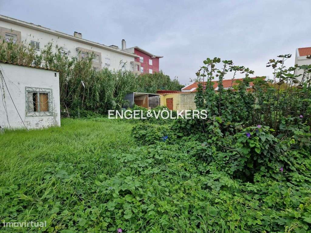 Terreno rústico com possibilidade de passar a urbano - Grande imagem: 3/15