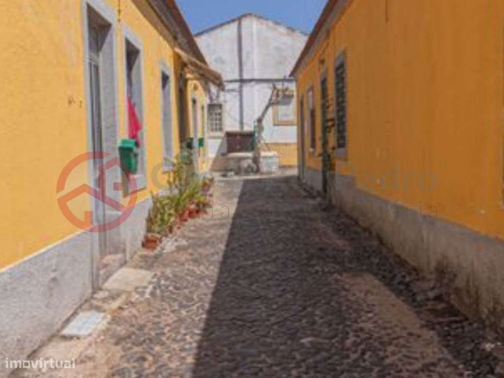 Prédio para Investimento em Olival Basto, Odivelas-46