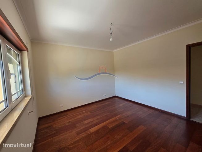 Moradia T4 - Zona Bajouca-28