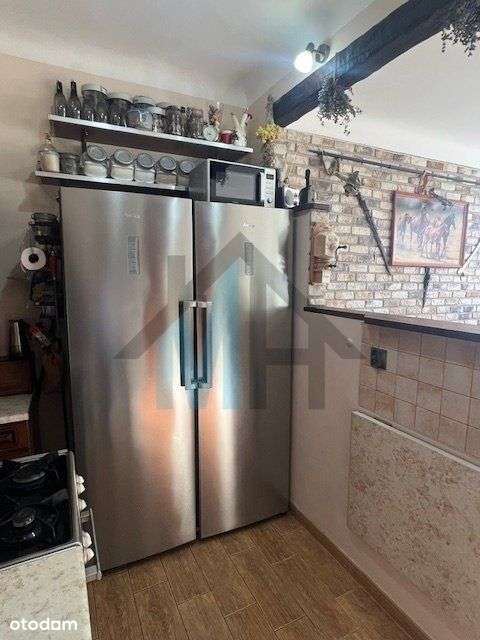 Metro!2 pokoje z balkonem, Cegła, niski budynek!-12