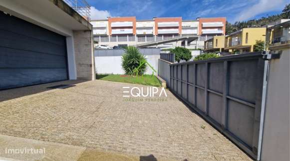 Moradia isolada tipologia T-3, em Louredo - Paredes - Condições espe - Grande imagem: 4/12