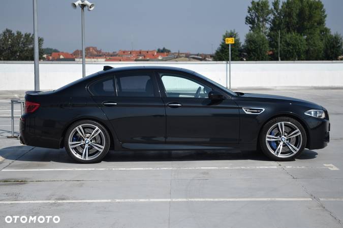 BMW M5 Standard - 17