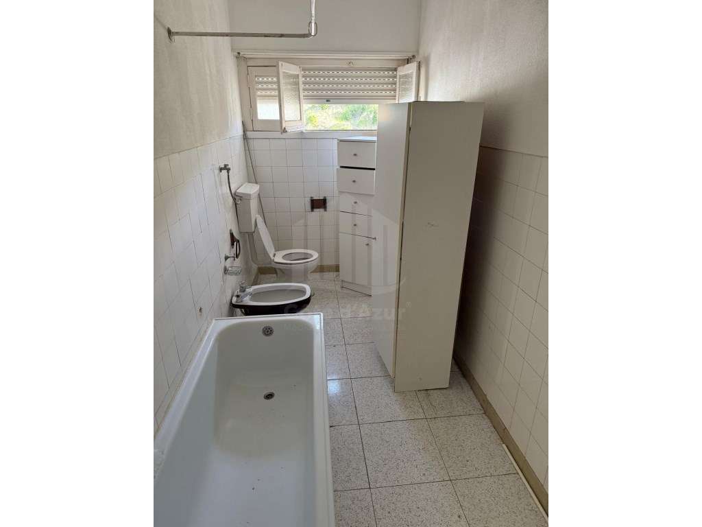 Apartamento T2 no Centro de Sesimbra-11