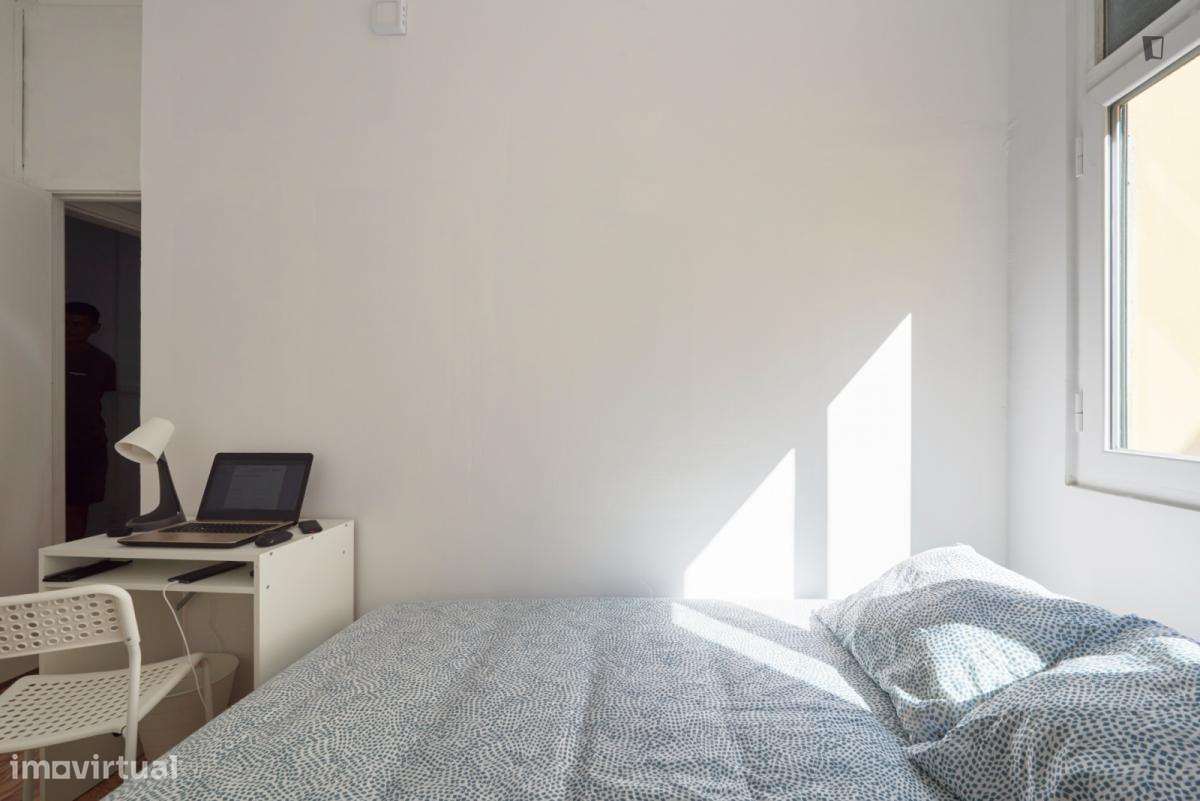 Quarto - localizado em Marquês de Pombal Lisbon - Grande imagem: 4/6