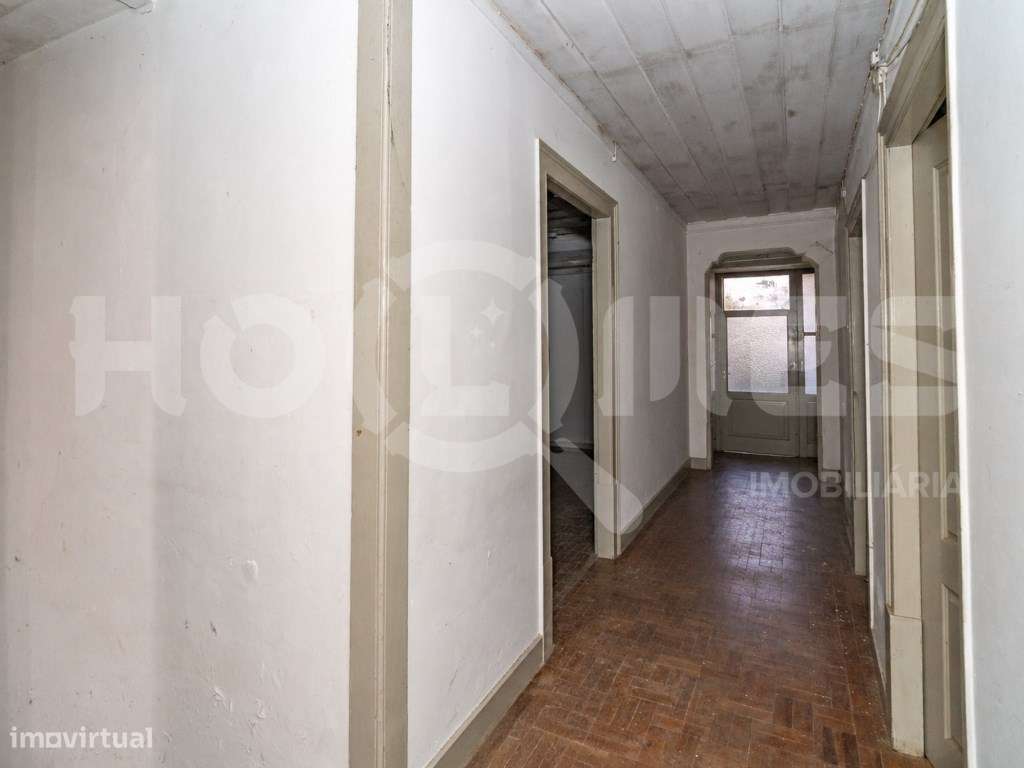 MORADIA COM 3 APARTAMENTOS NO CENTRO HISTÓRICO FIGUEIRA DA FOZ-18