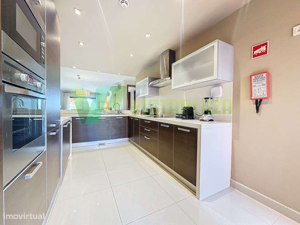 Apartamento T2 no Golf Amendoeiras, Alcantarilha-Algarve - Grande imagem: 4/16