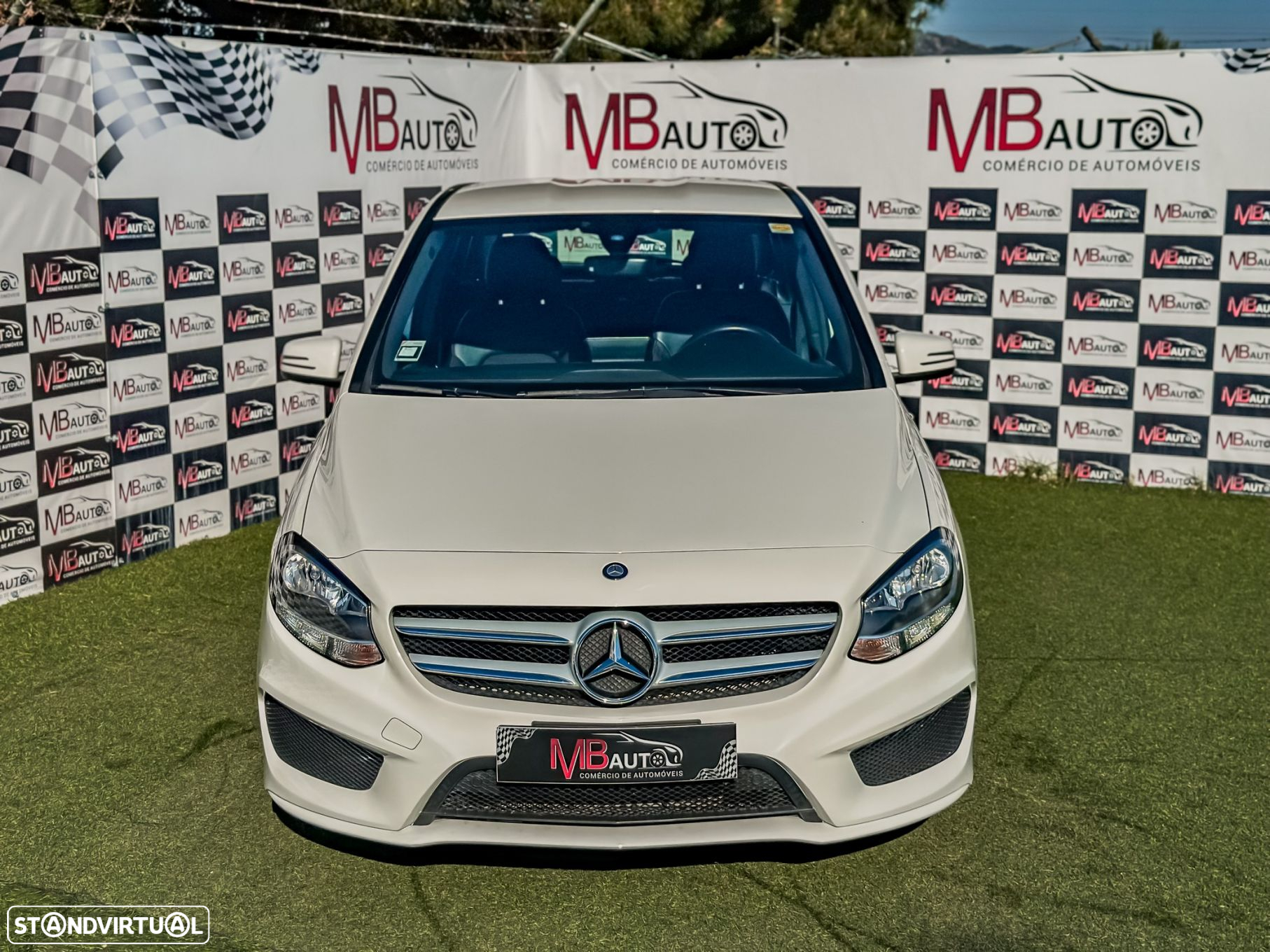 Mercedes-Benz B 180 d AMG Line - 9