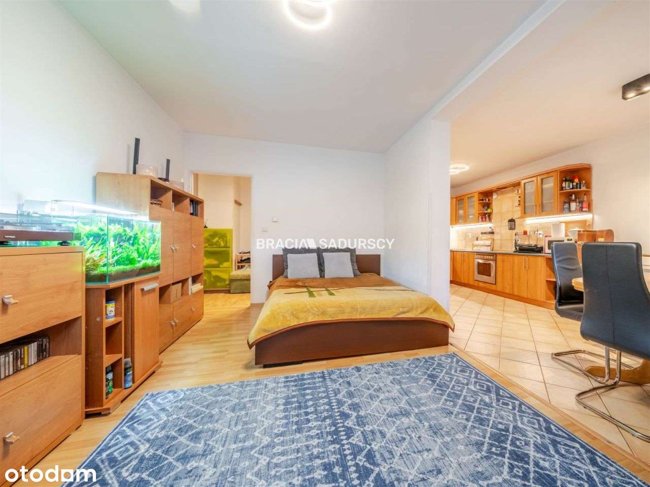 Sprzedam, duża kuchnia, 2-pok z balkonem-3