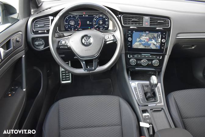 Volkswagen Golf Variant 2.0 TDI SCR DSG Comfortline - 24