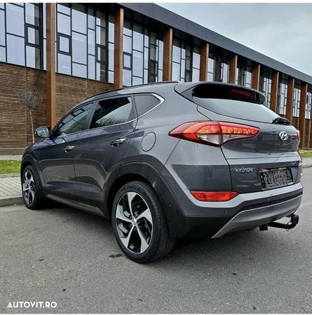 Hyundai Tucson 2.0 CRDi 4WD Automatik Premium - 24