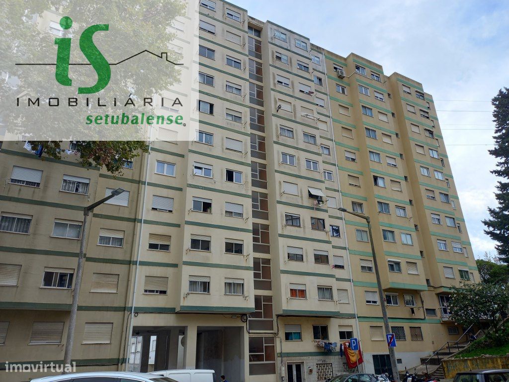 APARTAMENTO T2 REMODELADO EM ODIVELAS (LISBOA)