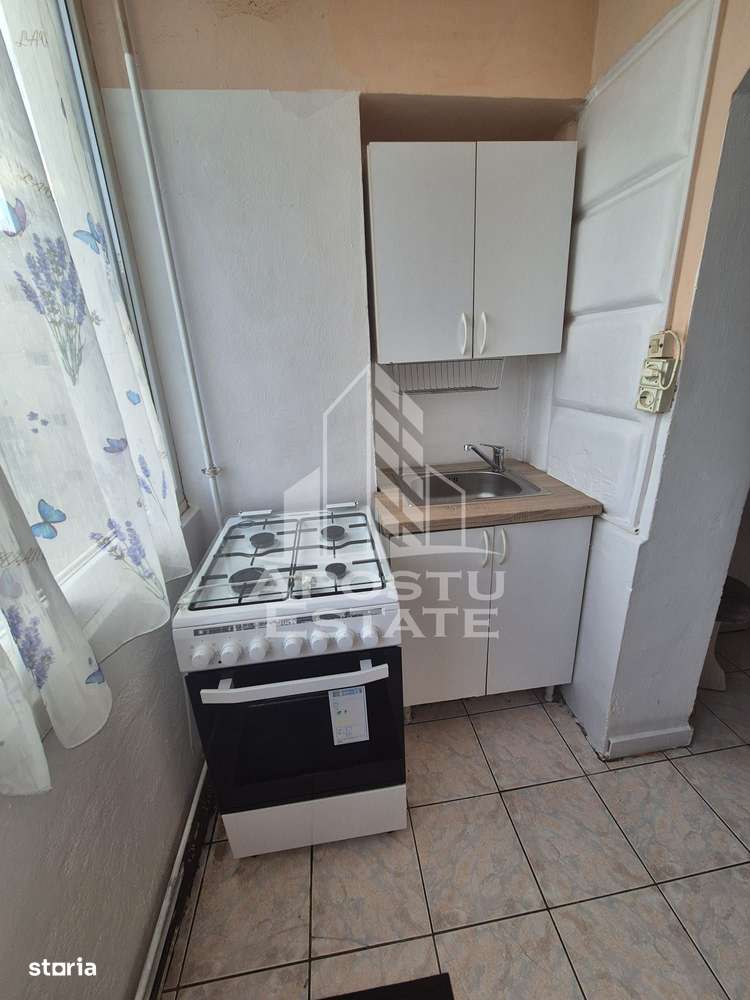 Apartament cu 3 camere, 65mp, zona Lipovei - Imagine principală: 5/6