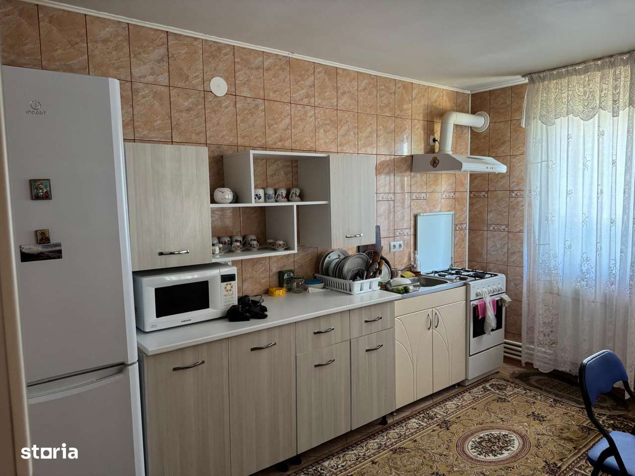 98.900 Euro casa+garaj+teren 2.405mp in  loc. V. Alecsandri - Imagine principală: 5/11