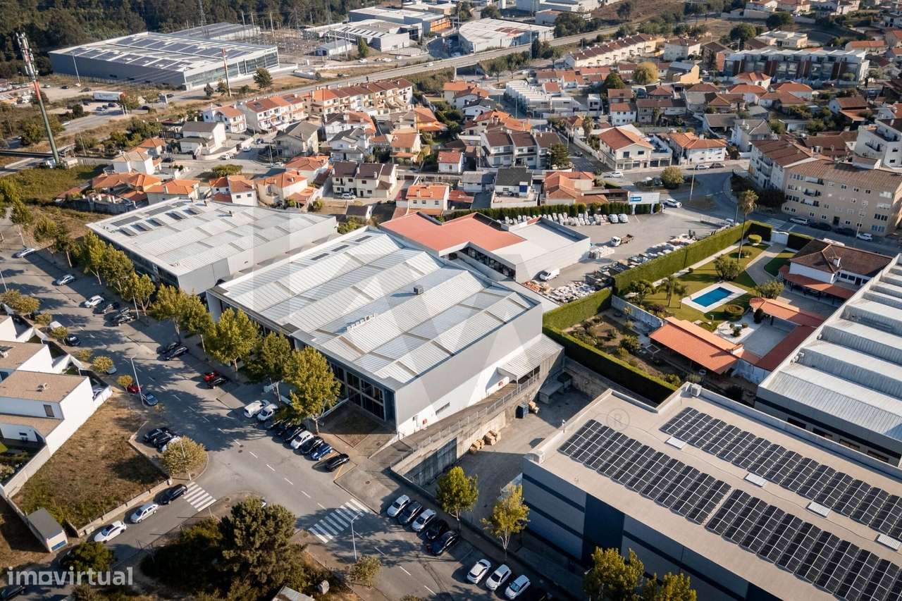 Armazém Industrial com 1.239m2 - Grande imagem: 4/36