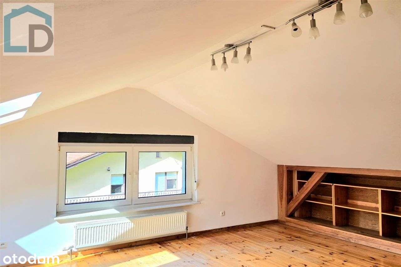 Dom w Bystrej przy lesie-16