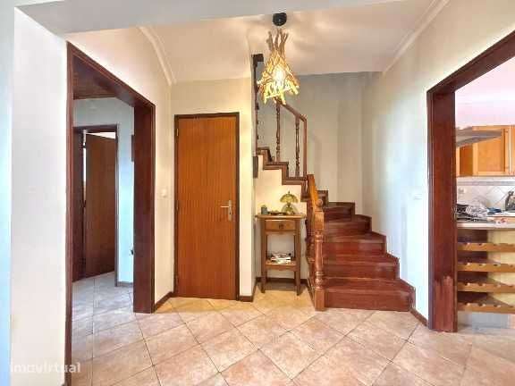 Banda T3 + 1  Vila Nogueira de Azeitão - Grande imagem: 4/12