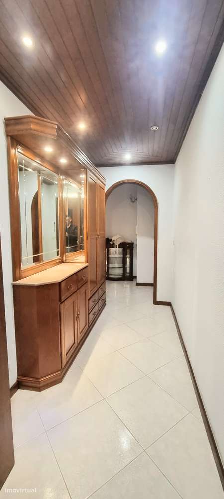 T4 com garagem Individual Rua Dom Afonso Henriques-17