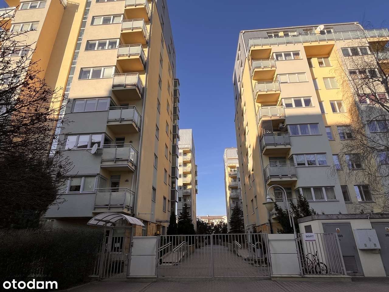 Przestronne 4 pokojowe mieszkanie z garażem na Kabatach - Pełny obrazek: 2/17