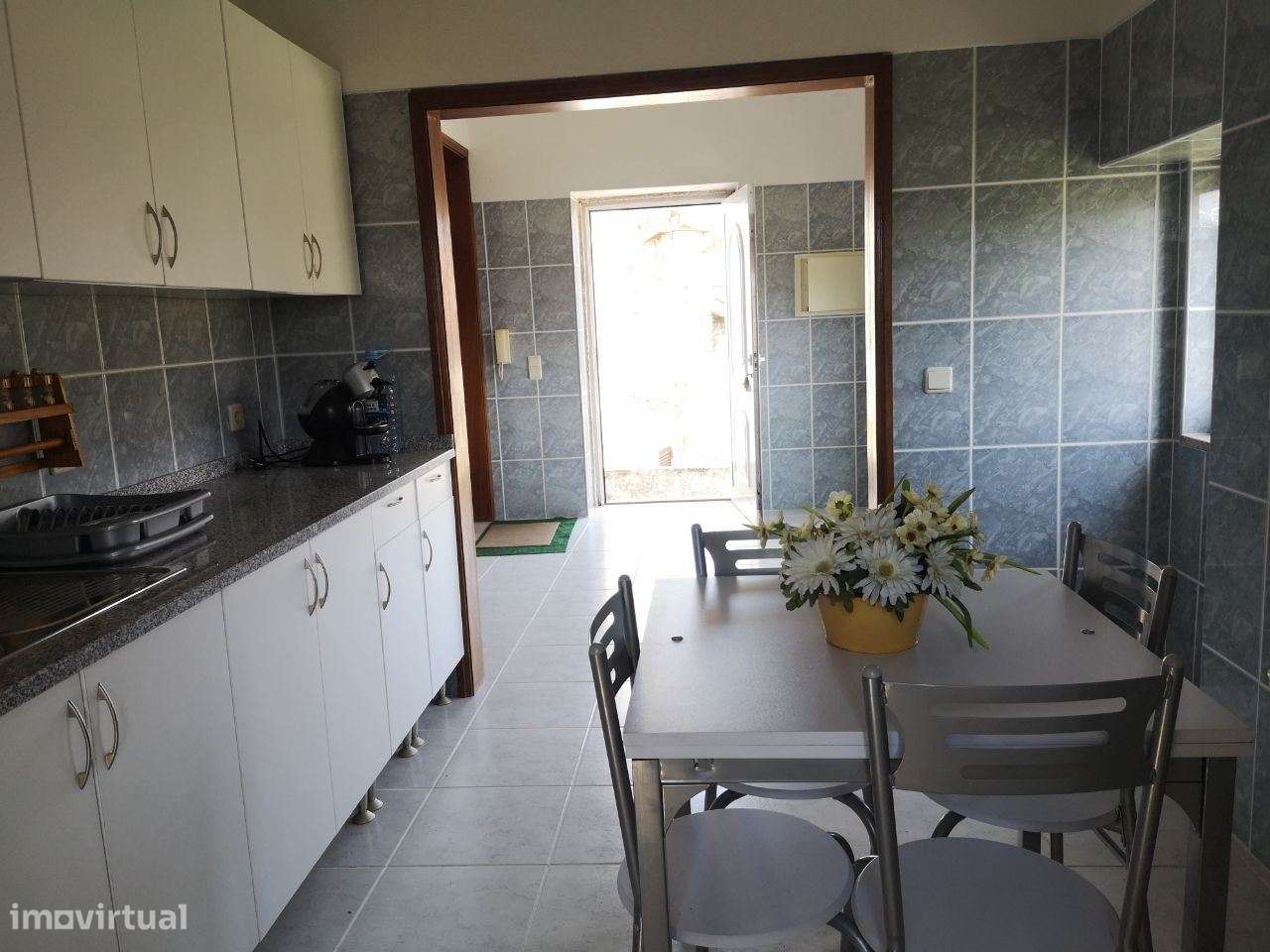 Moradia c/2 habitações + terreno p/construir / Escariz / Arouca-8