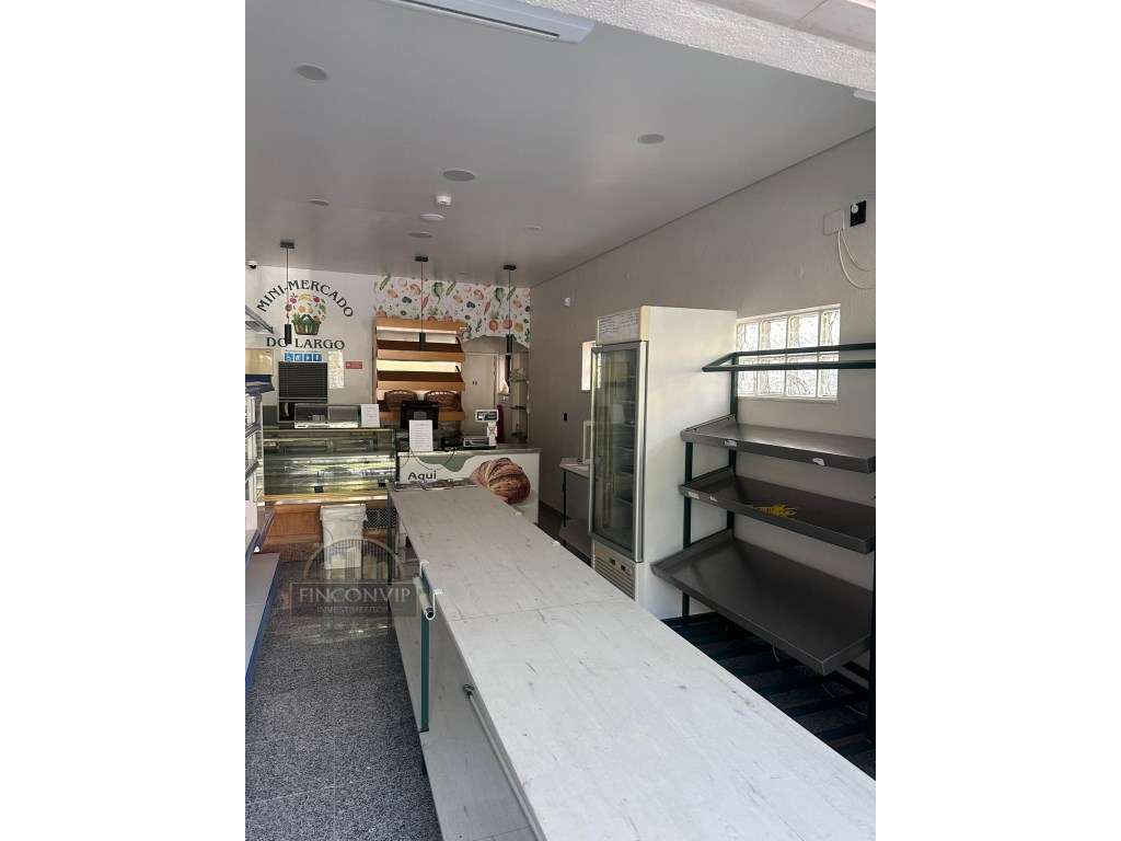 Espaço Comercial no Centro de Almada - Totalmente Equipado e Pronto... - Grande imagem: 5/24