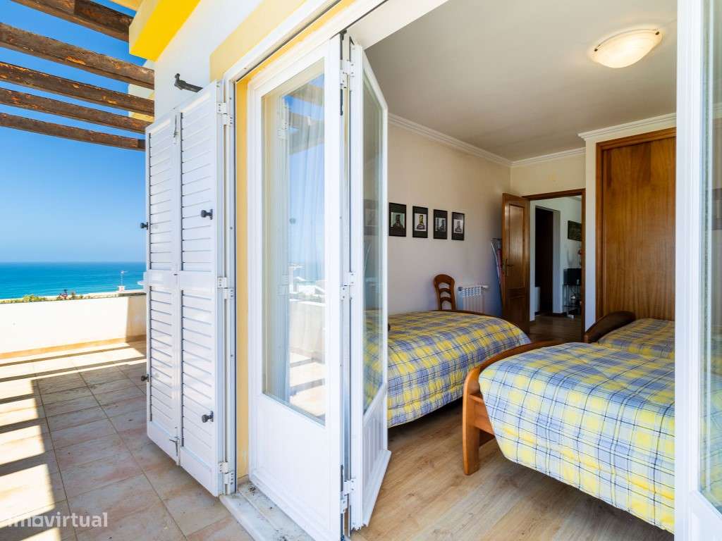 Moradia exclusiva com vista mar deslumbrante, piscina e localização...-37