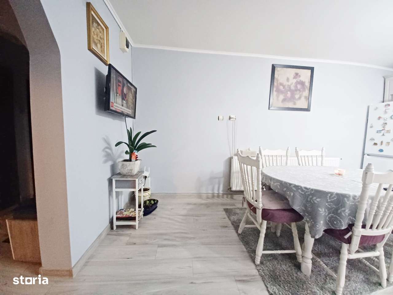 Apartament 3 camere, 70mp, decomandat, boxa, Zona Farmec - Imagine principală: 2/15