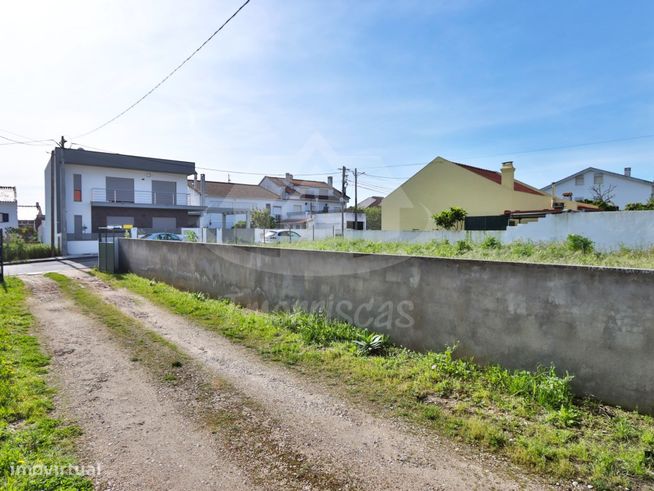 Moradia T3 com anexos inserida em terreno com 1220 m² em São João d...-3