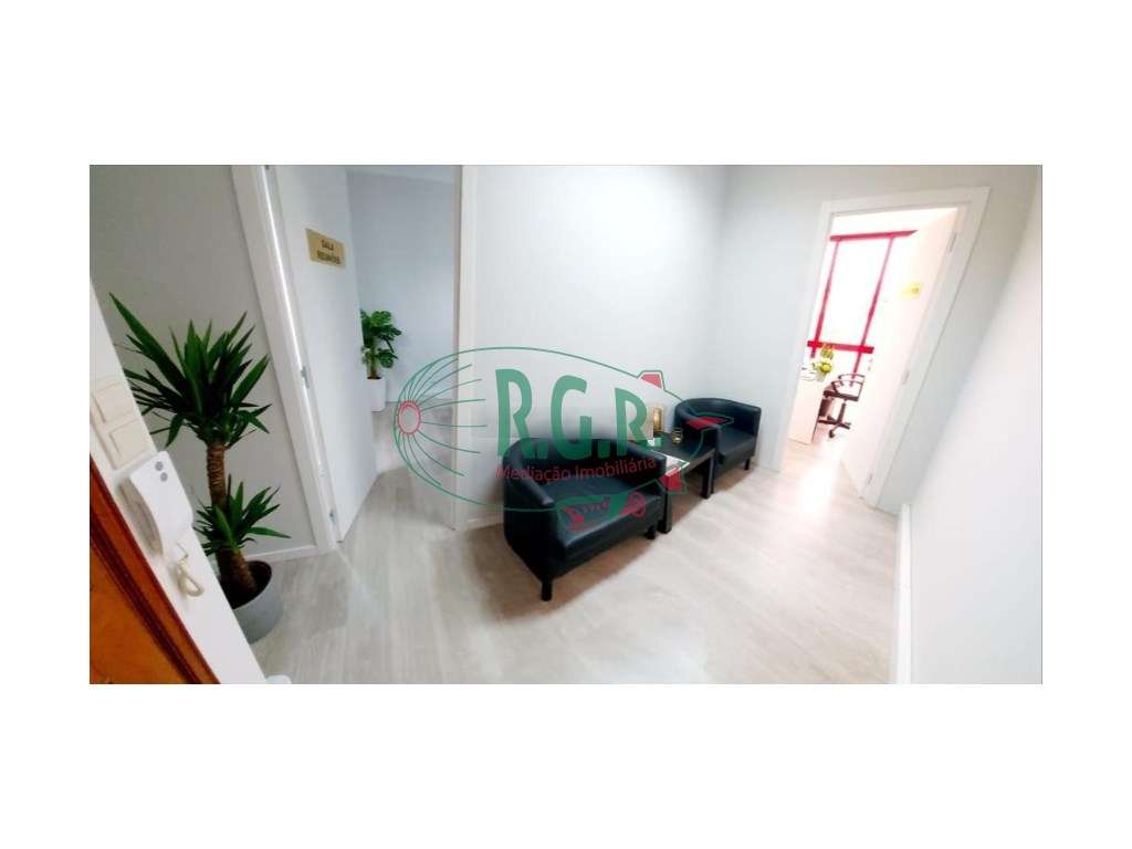 Escritório - Rua 25 Abril São Cosme - Grande imagem: 4/7