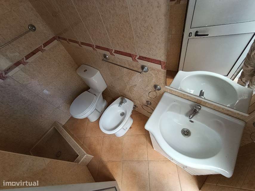 Moradia T4 p/remodelar, Póvoa, Figueira de Lorvão, a 20 km de Coimbra-40
