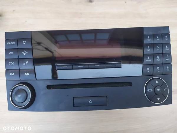 MERCEDES W211 LIFT W219 CLS RADIO CD IGŁA A2118702889 MF2770 - 1