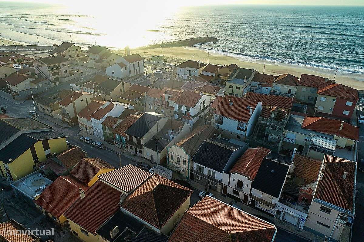 Moradia T2 para venda - Grande imagem: 1/17