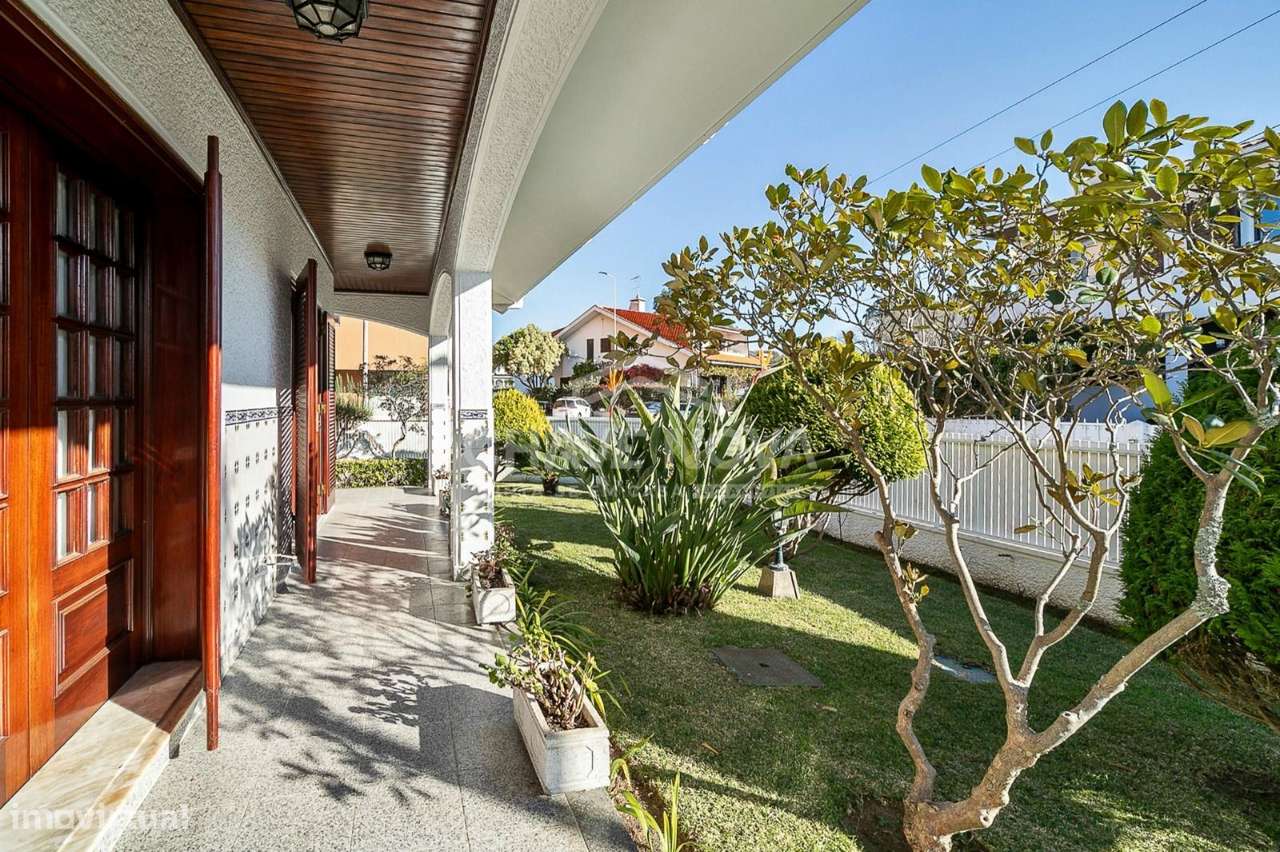 Moradia Isolada T4+1 em Miramar - Grande imagem: 3/18