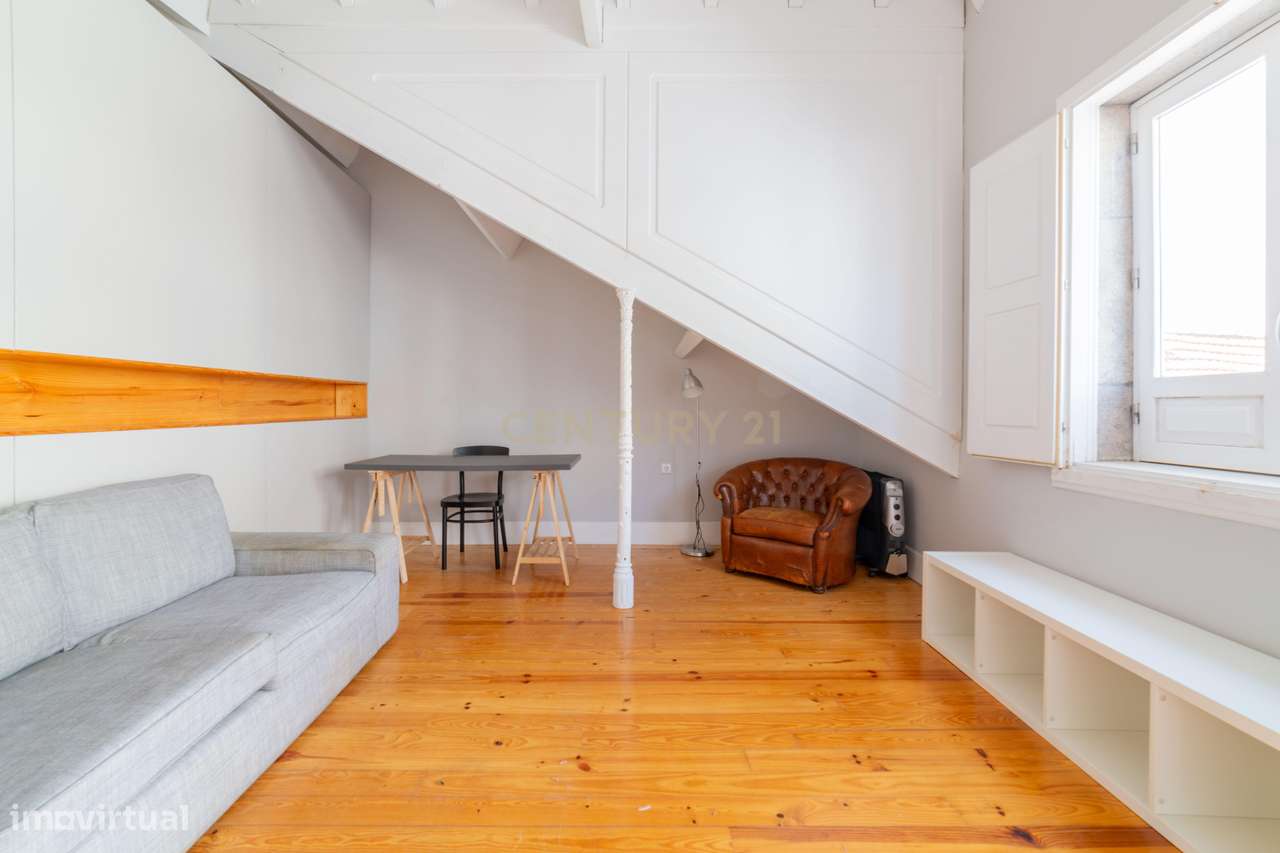 T0 mezanine com terraço, junto à Torre dos Clérigos-6