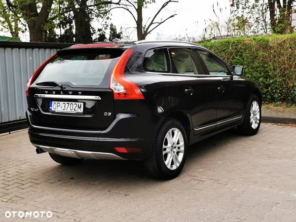 Volvo XC 60 D3 Drive-E Ocean Race - 24