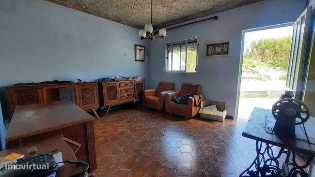 Moradia T3 com 2 Garagens, Terreno e Vista Panorâmica na zona de Br... - Grande imagem: 3/12