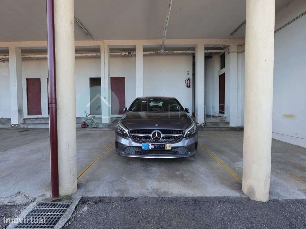 Apartamento T2 com garagem e arrumos - Rua Campo da Cana, Valongo-13