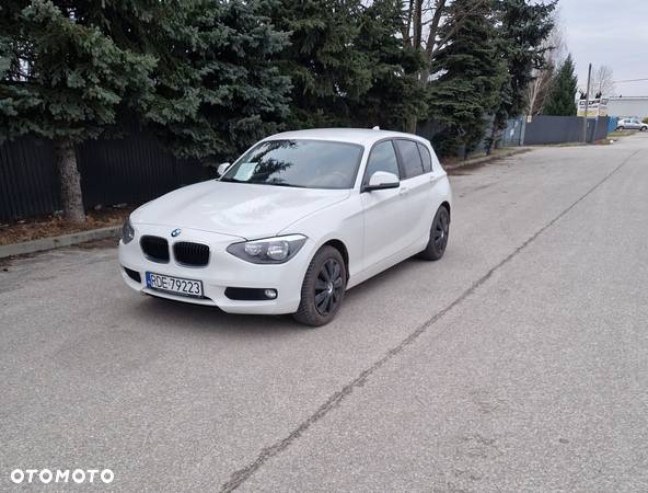 BMW Seria 1 116i - 5